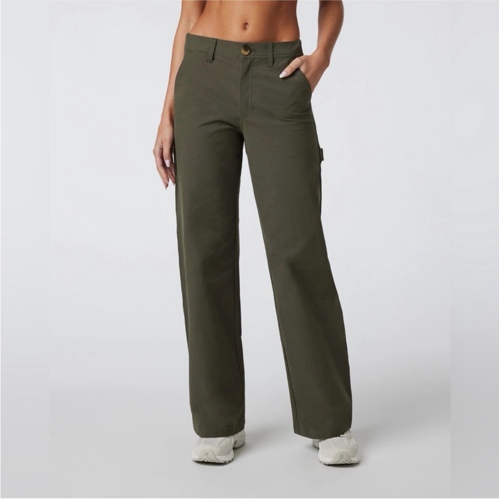 Vuori Women's Getaway Cargo Dark Green Pants